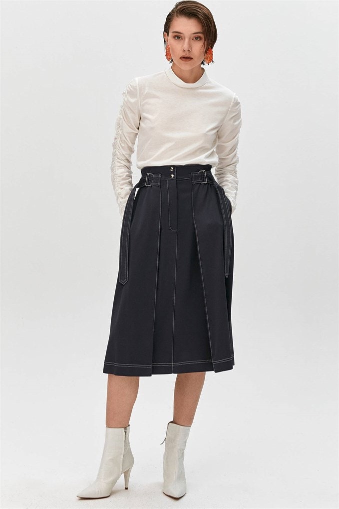 Vida Navy Pleated Midi Skirt — view 2