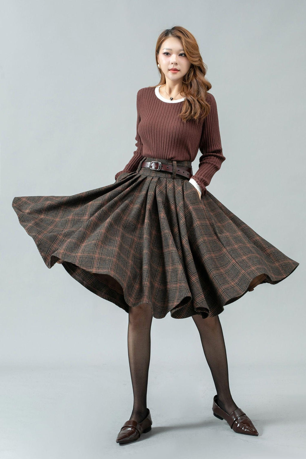 Una Plaid Wool Pleated Midi Skirt — view 3